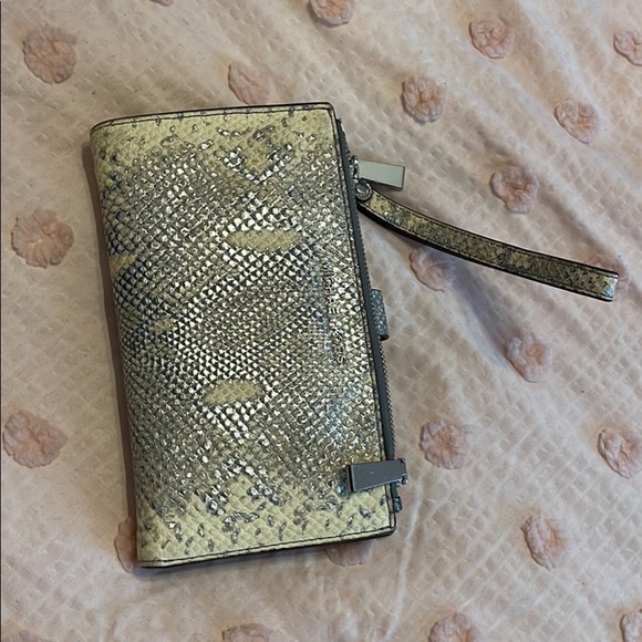 Michael Kors Wallet - Picture 3 of 3